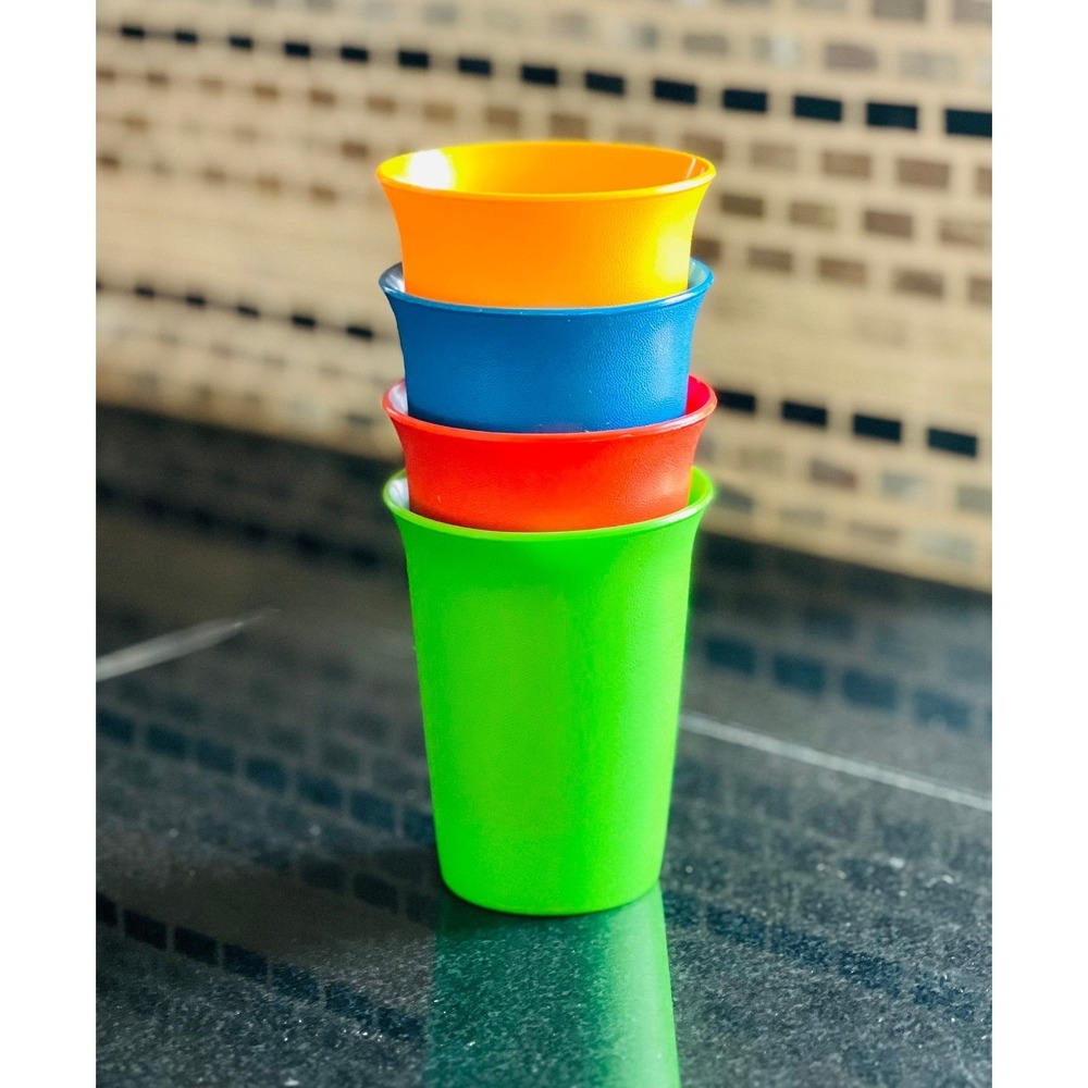 VINTAGE‎ Tupperware Kids Small Juice Cups Primary Color Bell Tumblers Set of 4